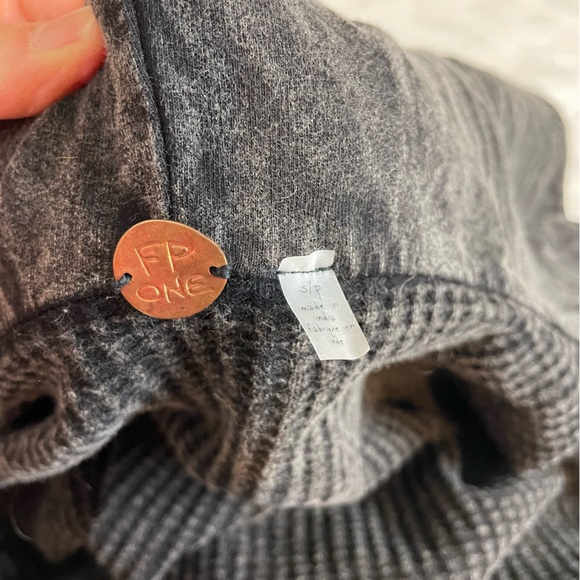 Free People One Mason Charcoal Grey Hoodie small - Picture 9 of 12